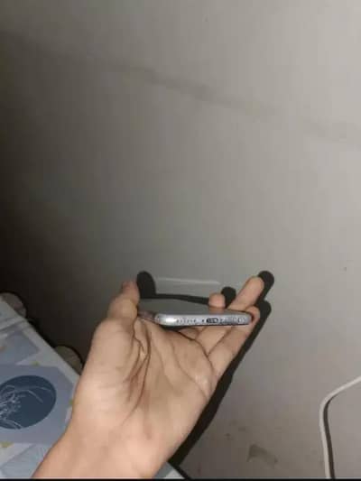 IPhone 6s 83 bettery health read description