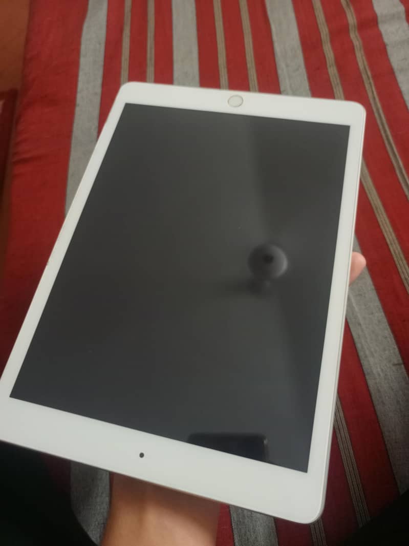 IPAD GEN 7 3