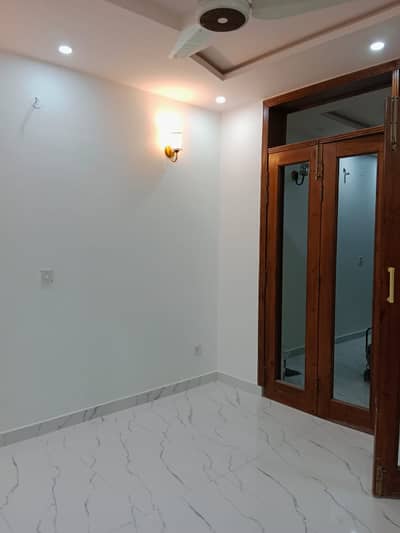 Brand New 10 Marla Upper Portion for Rent in Lake City