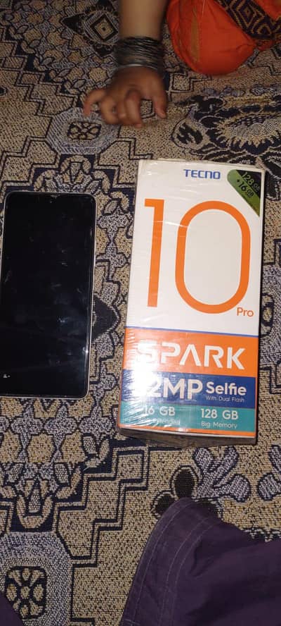 Tecno spark 10pro 8/128 box available