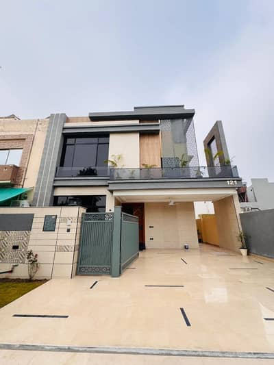 10 Marla Luxury House for Sale in Bahria Orchard Phase 1 Southern Block | 4 Bedrooms | 60 Ft Road | 2 Car Parking