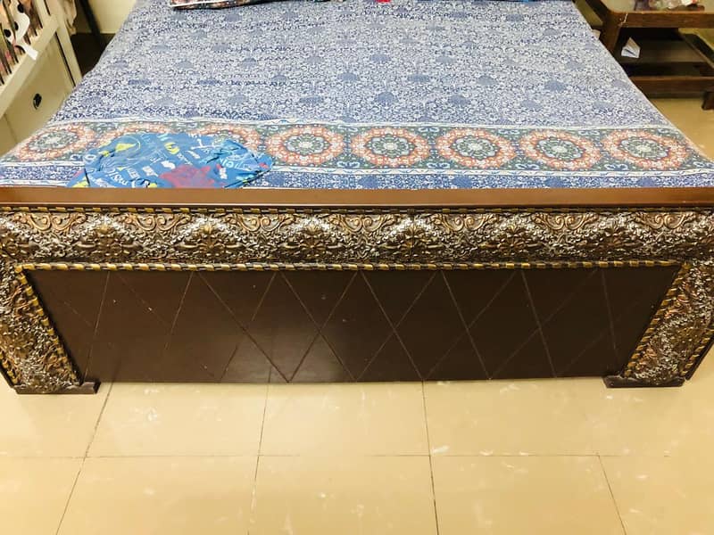 Double Bed Used 2