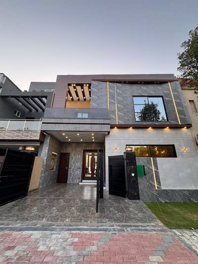 5.33 Marla Brand New Modern House Prime Location Bahria Orchard Phase 1 Eastern Block 2.25 Crore