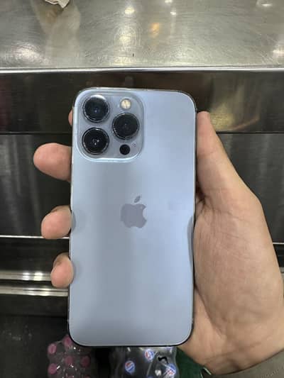 IPhone 13 Pro factory unlock