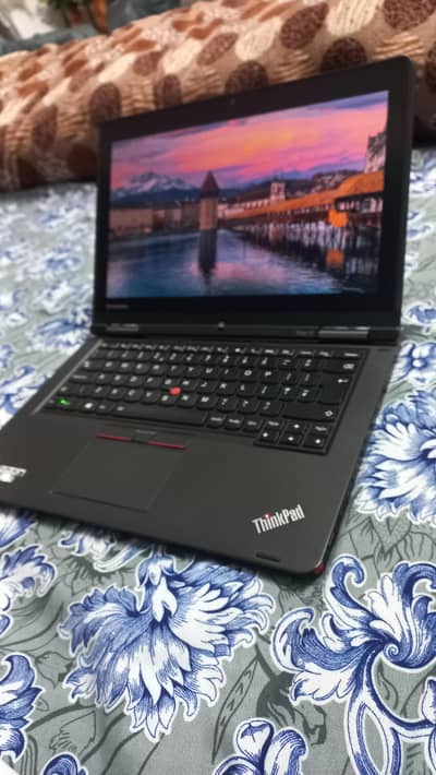 Lenovo thinkPad Yoga 12