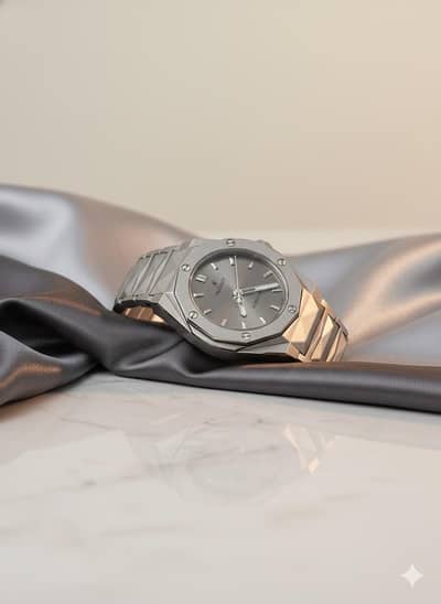 Premium style Hublot-inspired semi-automatic watch.