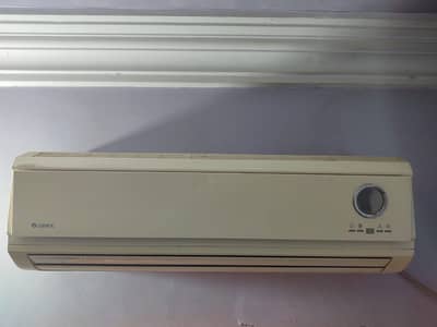 Gree Split Ac 1 ton for sell