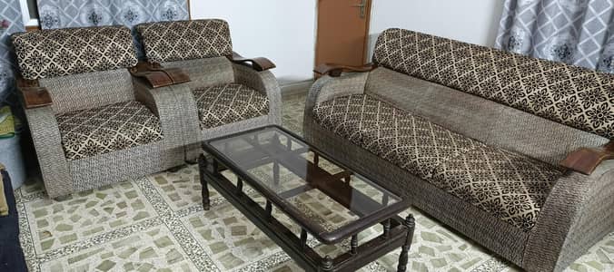 5 Seater Sofa With Table