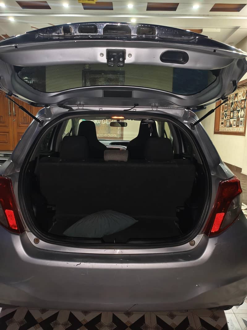 Toyota Vitz 2017/13 4
