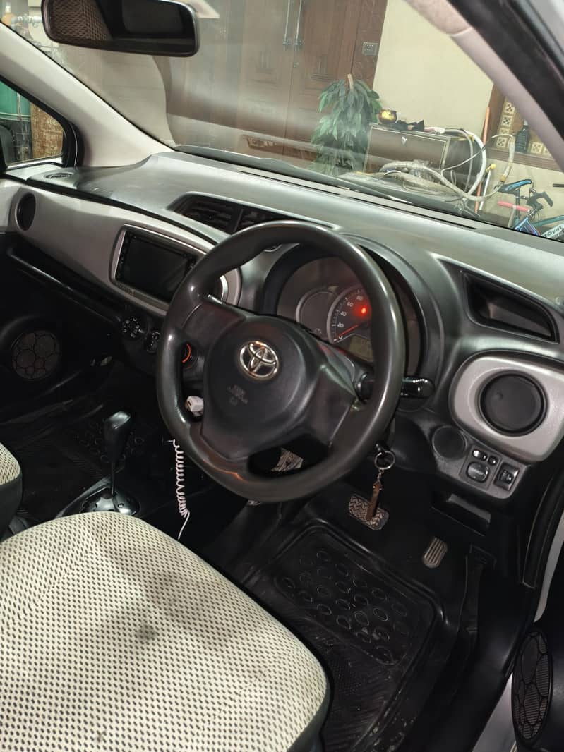 Toyota Vitz 2017/13 6