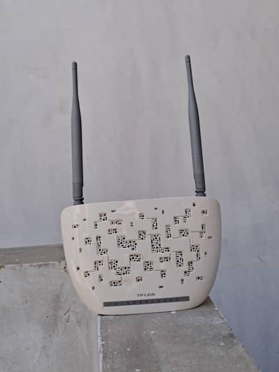 TP-Link Dual Antenna Wireless Router - Good Signal Range