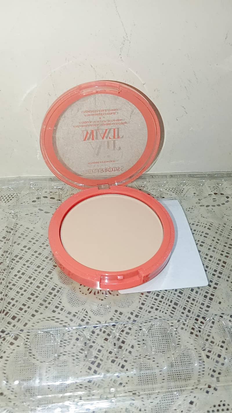 compact face powder 1