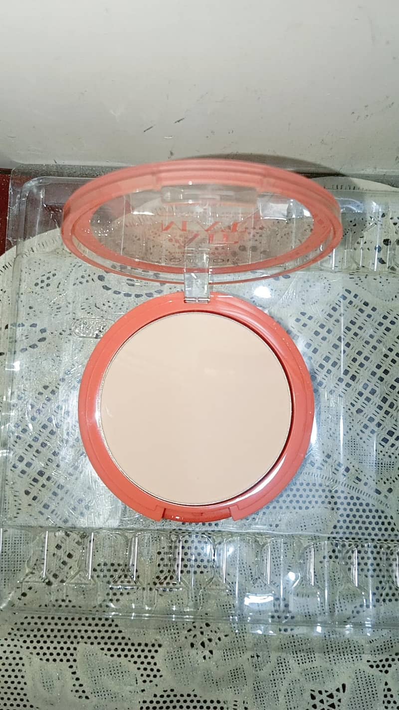 compact face powder 4