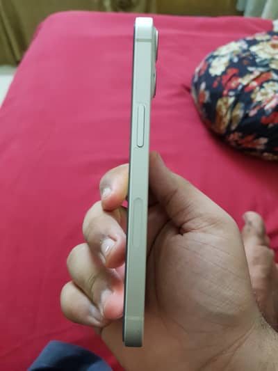 Iphone 13 128gb offfical pta approved Only in 110k