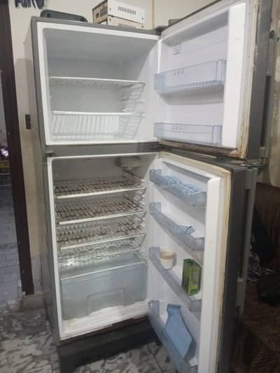 fridge for sale 20 pics 20k to 40k