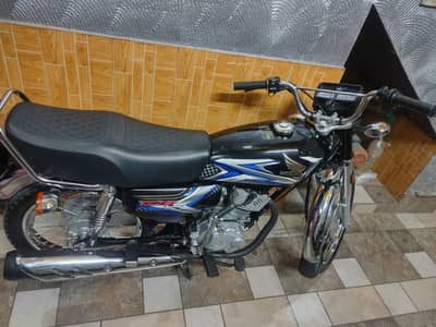 cg 125 2025 model 03304515458 whtsapp me