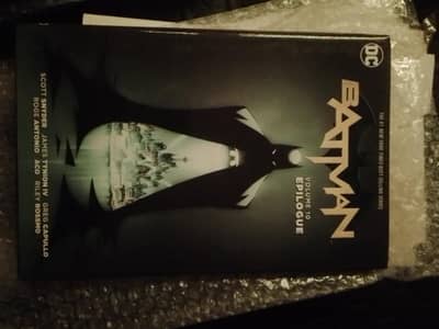 Comic books hard cover deluxe editions