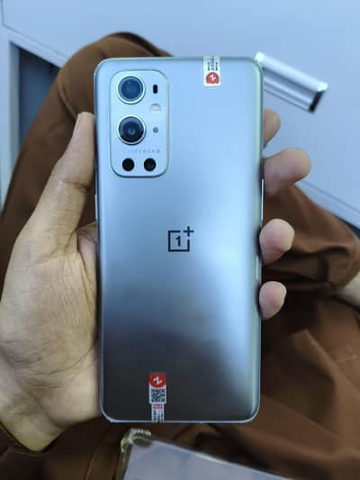 one plus 9pro 10/10 condition