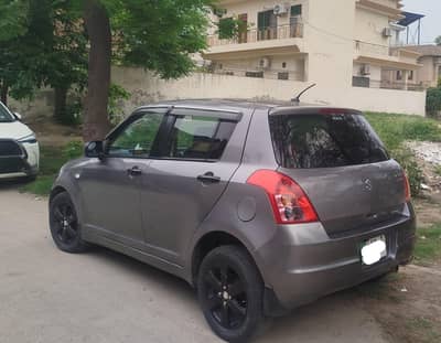 Suzuki swift Dlx 2016