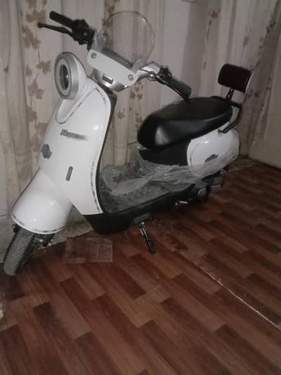 Electric Scooty - RoadKing JOY