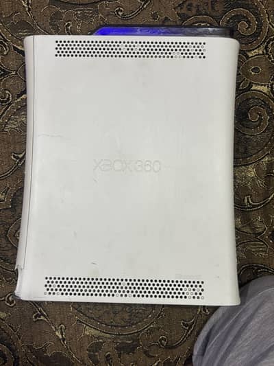 Xbox 360 | Jail break | 10+ Games | slightly Used | 128GB