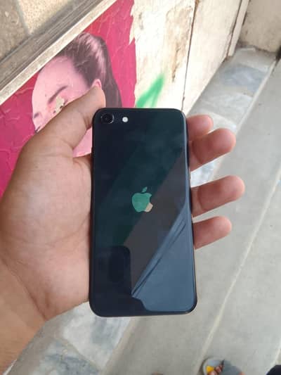 iphone SE 10/10 condition battery health 84 jv full ok