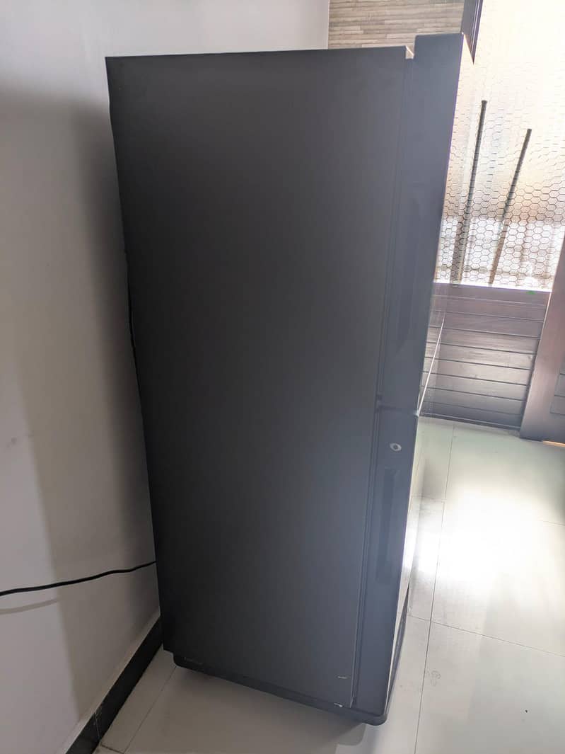 Refrigerator 2