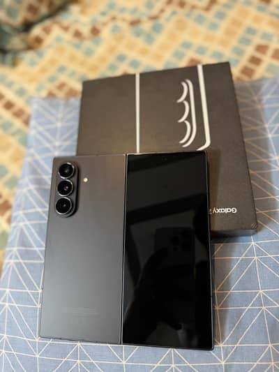 Samsung Galaxy Z Fold 7 with Box [1TB - 16gb Ram]