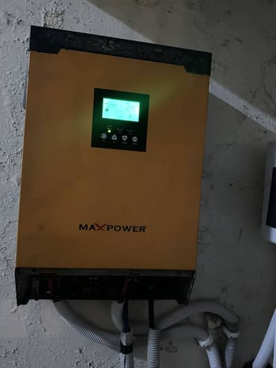 MaxPower INFINI VII 5KW Hybrid Solar Inverter 48V Excellent Condition