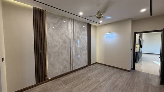 Zeta -1 Mall 2 Bed Luxury Semi Furnished Corner Apartment Is Available On Rent & Airbnb