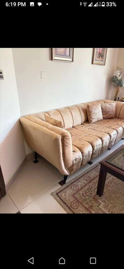 sofa set good condition  whtsapp 03224292901