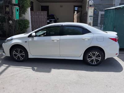 Toyota Corolla  Altis Grande CVT-i 1.8 2020/21 Model
