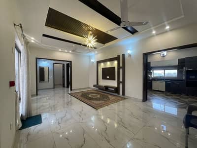 1 KANAL UPER PORTION FOR RENT_DHA PHASE 7