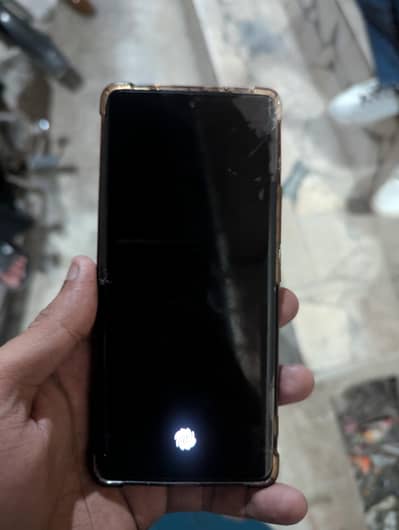 Infinix note 40 pro ,,, box & Original charger available