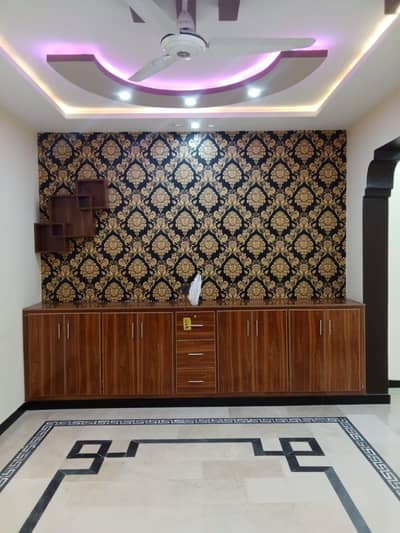 Portion availble for rent near lehtrar road