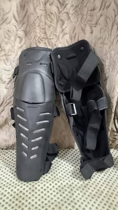 Biker and Cyclist Knee Guards 90 Degree Rotatable