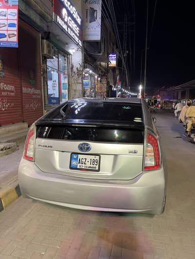 Toyota Prius S led Edition 1.8