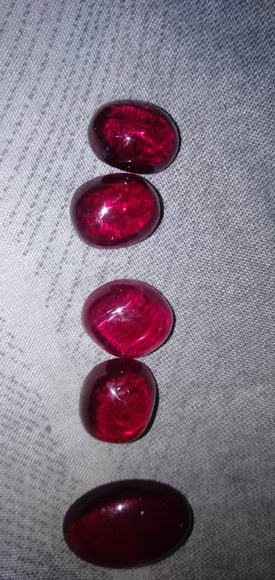 puhraj or moa najaf or anari yakod three stones