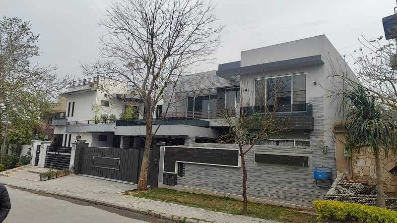 Upper PORTION For RENT 0