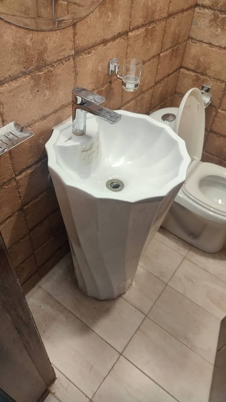 Upper PORTION For RENT 4