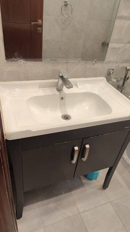 Upper PORTION For RENT 9