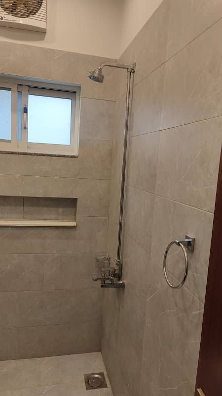 Upper PORTION For RENT 13