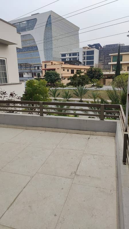 Upper PORTION For RENT 39