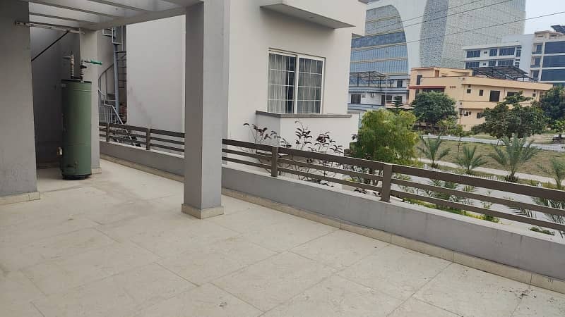 Upper PORTION For RENT 40