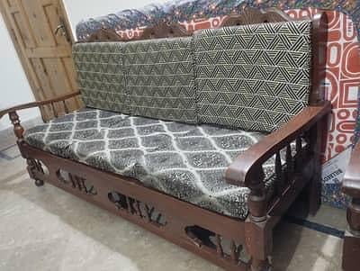 Wood Sofa set 3 +1+1 Saaf suthra