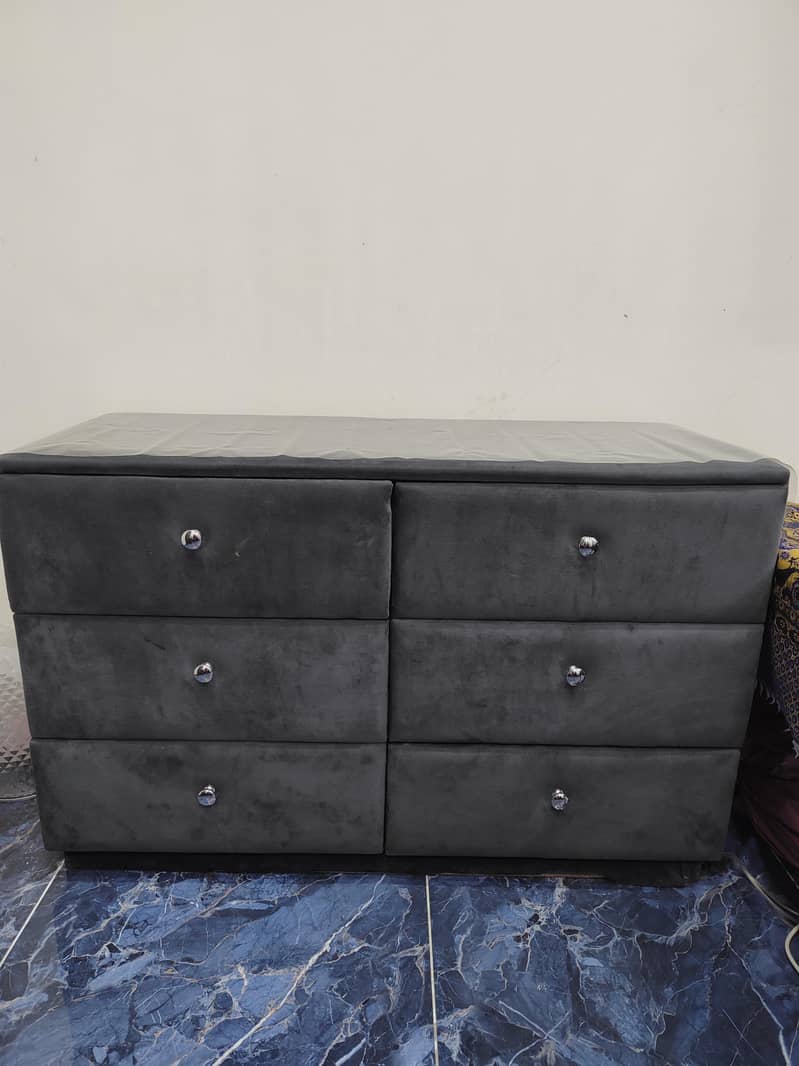 dressing table bed 2