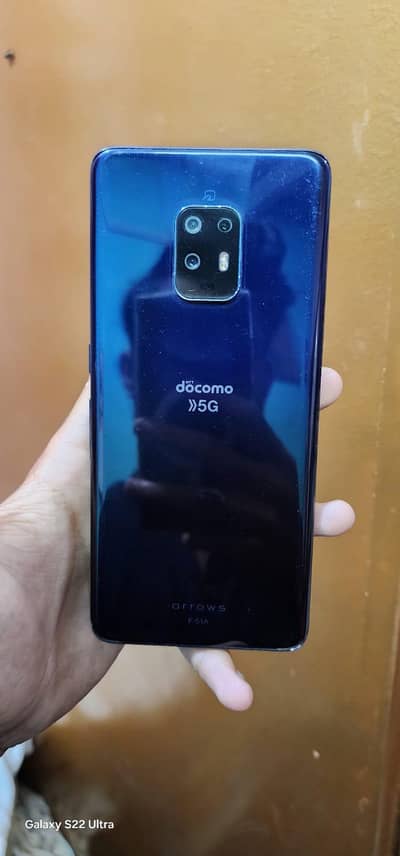 Docomo 5G Arrows F-51A