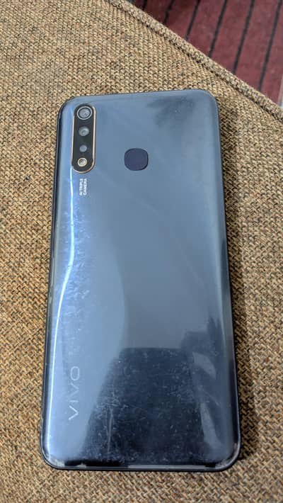 vivo y19 all ok 8gb ram 256gb storage 14k final contact 03-216879162