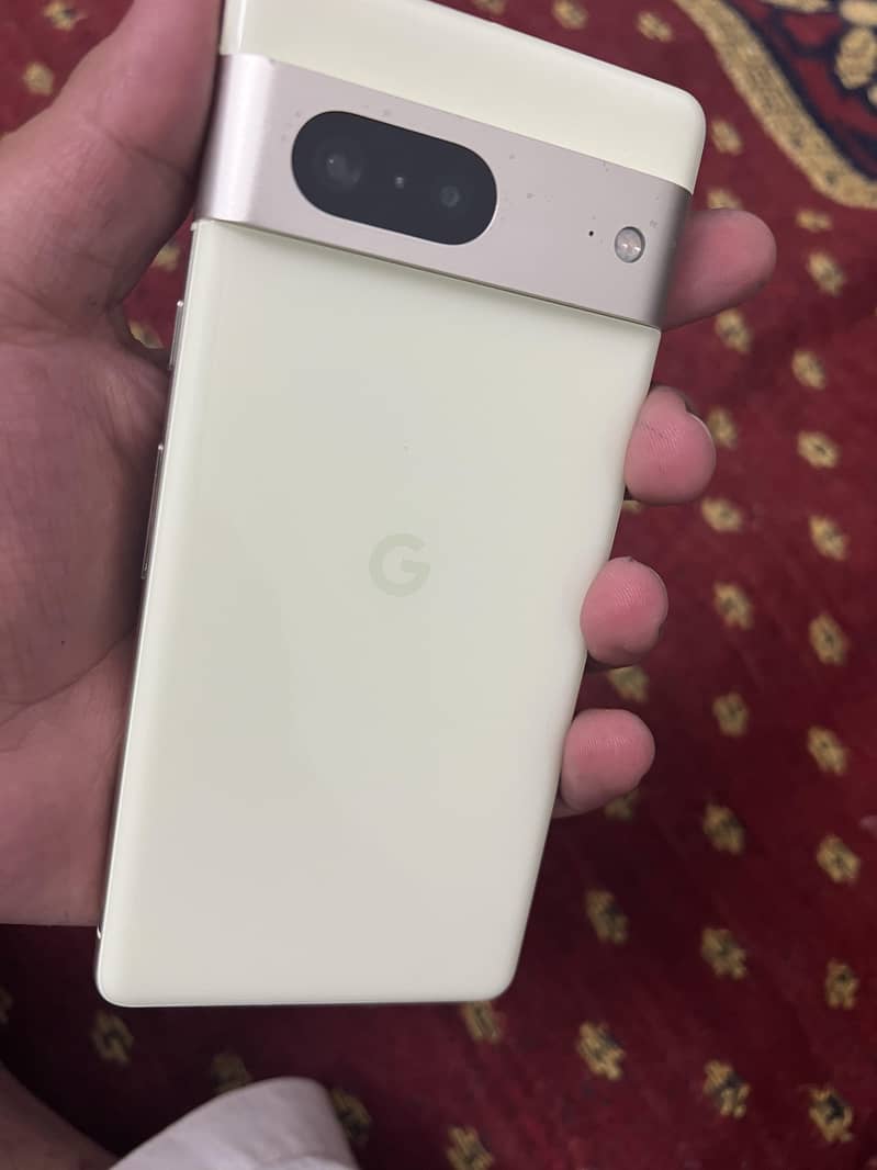Google pixel 7 3