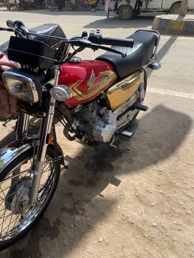 Honda Cg 125 Red self start golden special edition